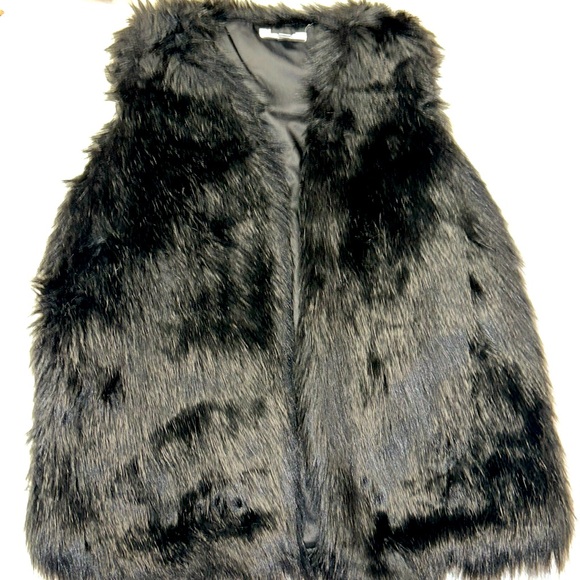 Black faux fur vest sz M - Picture 1 of 1